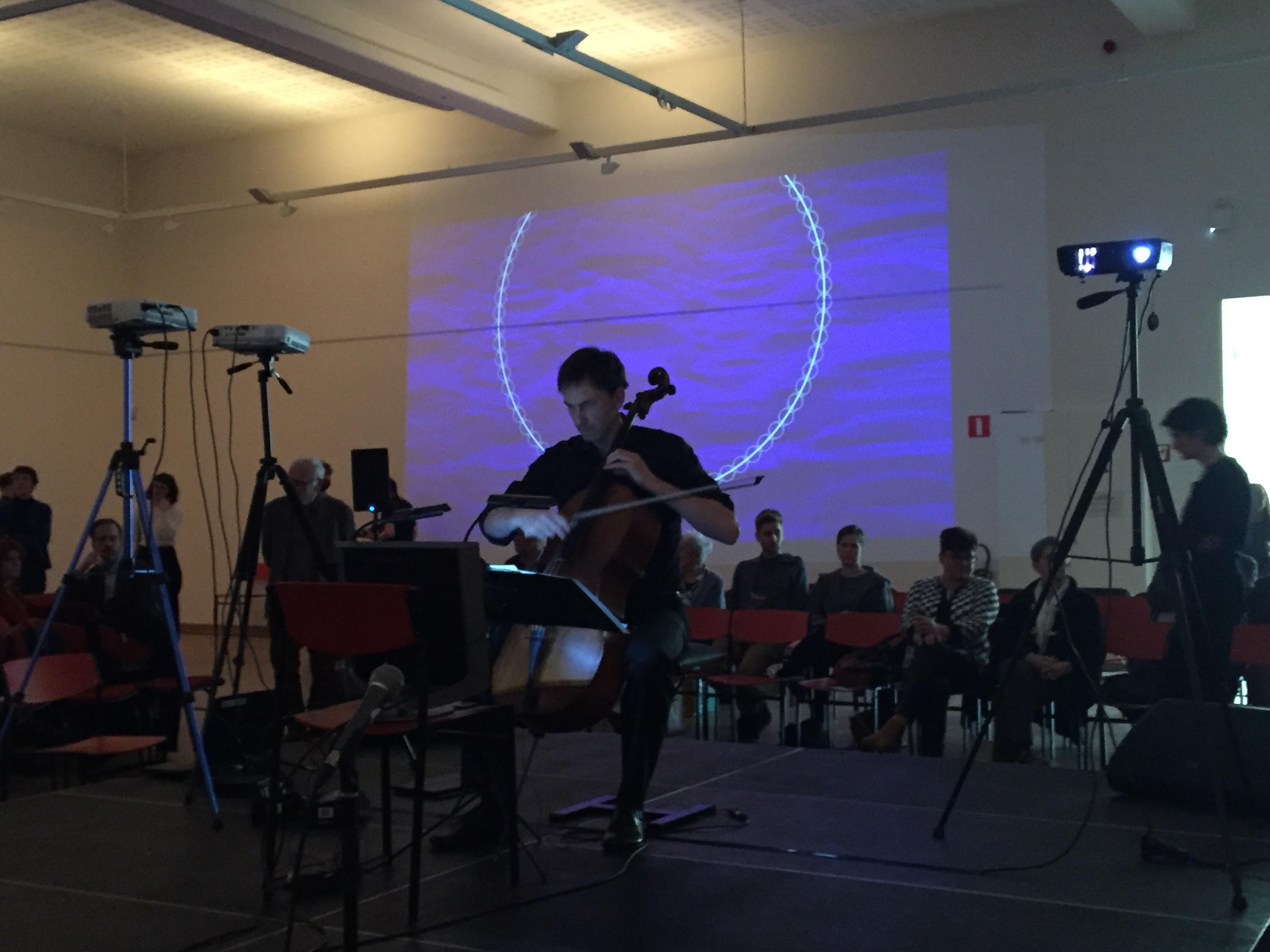 Pieter Stas performing Floating Just Above