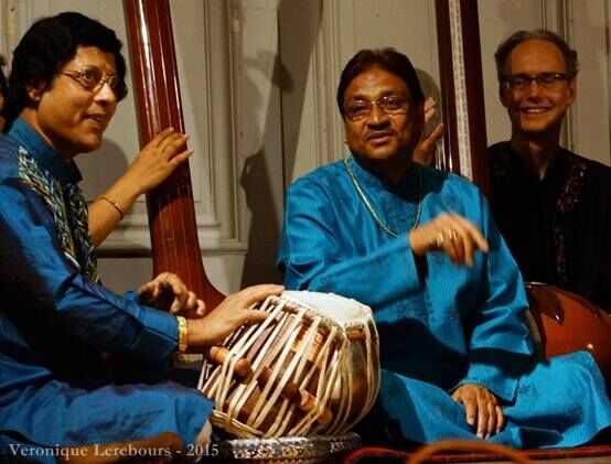 With Pandit Anindo Chatterjee and Ustad Mashkoor Ali Khan